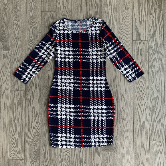 Beautiful Shein Dress🌹♥️✨ - Picture 2 of 6